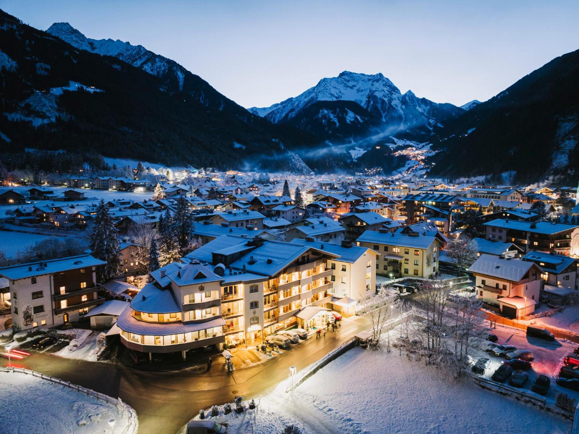 Hotel Pramstraller Mayrhofen Bagian luar foto