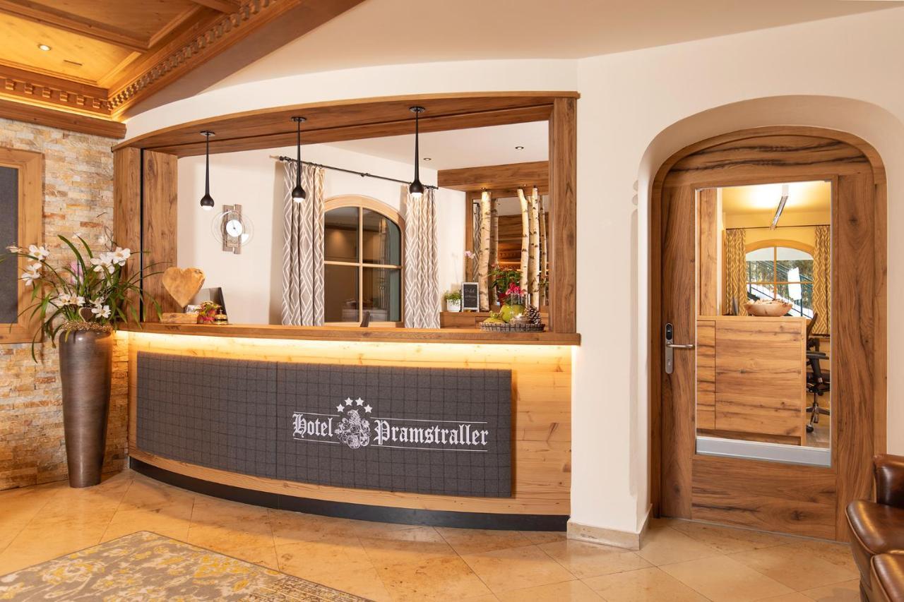 Hotel Pramstraller Mayrhofen Bagian luar foto